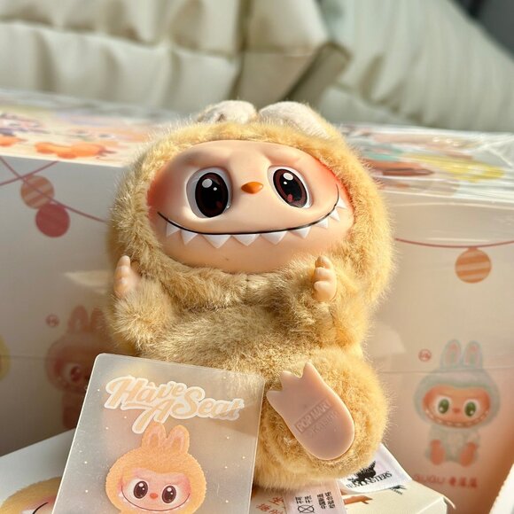 AUTHENTIC THE MONSTERS - Have a Seat Vinyl Plush Blind Box BABA NWT - Picture 5 of 6